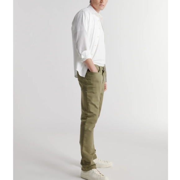 Quince Comfort Stretch Traveler 5-Pocket Pant in Olive Size 30x30 - Picture 2 of 5